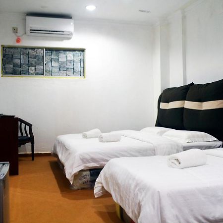 Warisan Family Inn Semporna Exterior photo